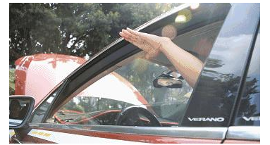 明年開始你的車要配備反光背心
