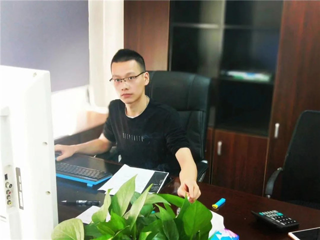 扎根廈門的創業夢想家,在一品威客網承接全國訂單